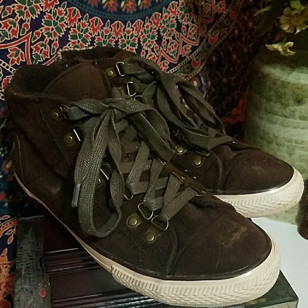 Size 10 Aldo casual tennis shoes